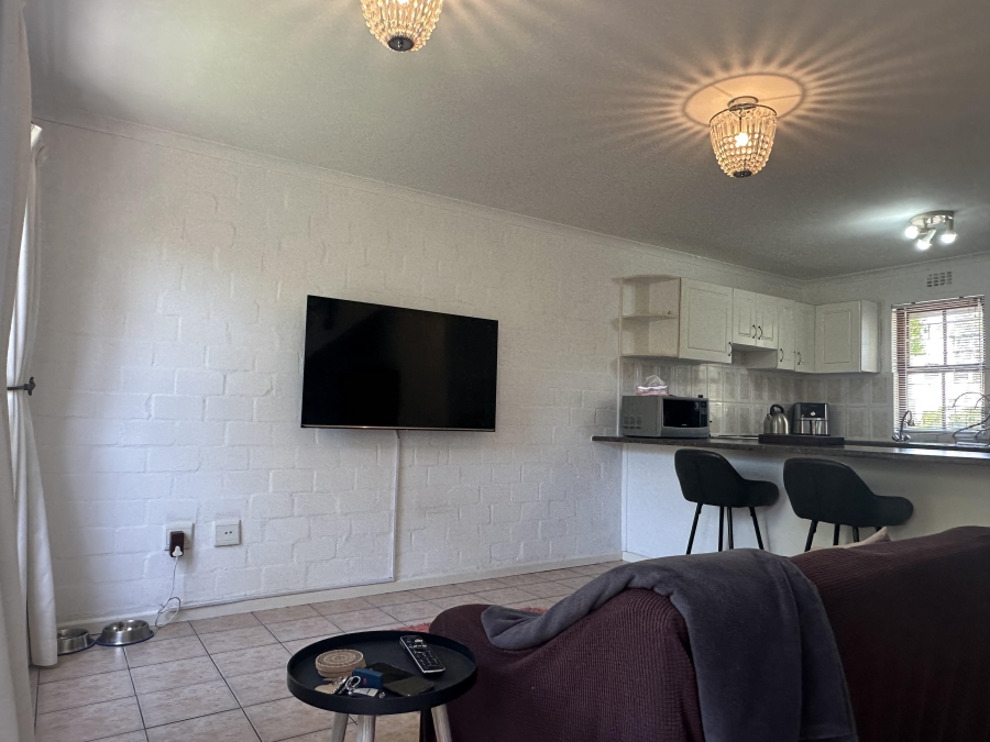 To Let 2 Bedroom Property for Rent in Parklands Western Cape
